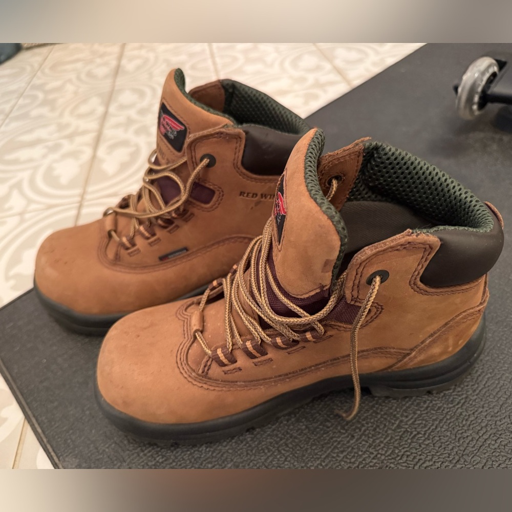 Red Wing Women's Size  6.5 Brown and King Toe Boots - Picture 4 of 6